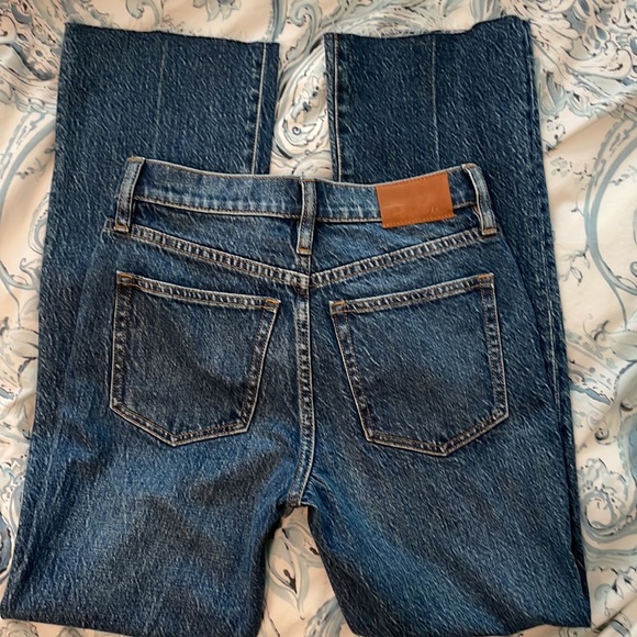 J. Crew Full Length Demi Boot Jean in Kamari Wash BF570. New without tags. - Picture 4 of 4